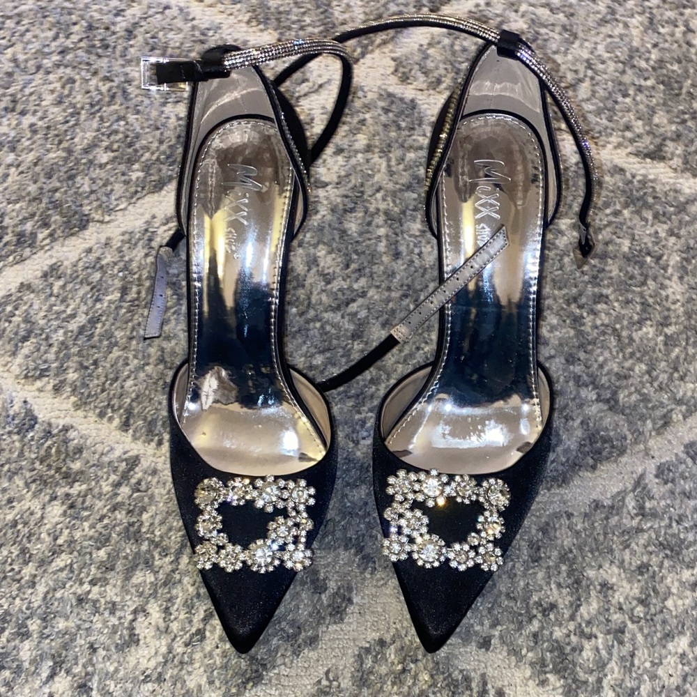 Mixx Shuz Black Heels with Pearl Embellishments